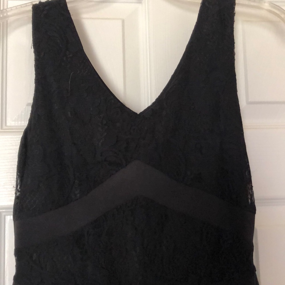 Black Lace Bodycon Dress - Picture 2 of 3